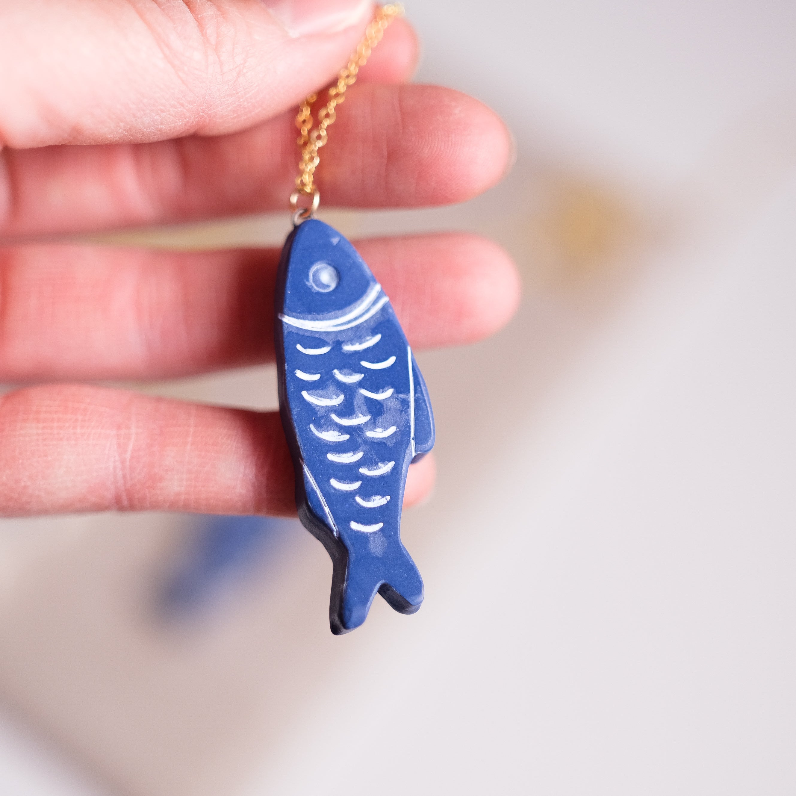 Porcelain Sardine Fish Necklace Scale / Navy